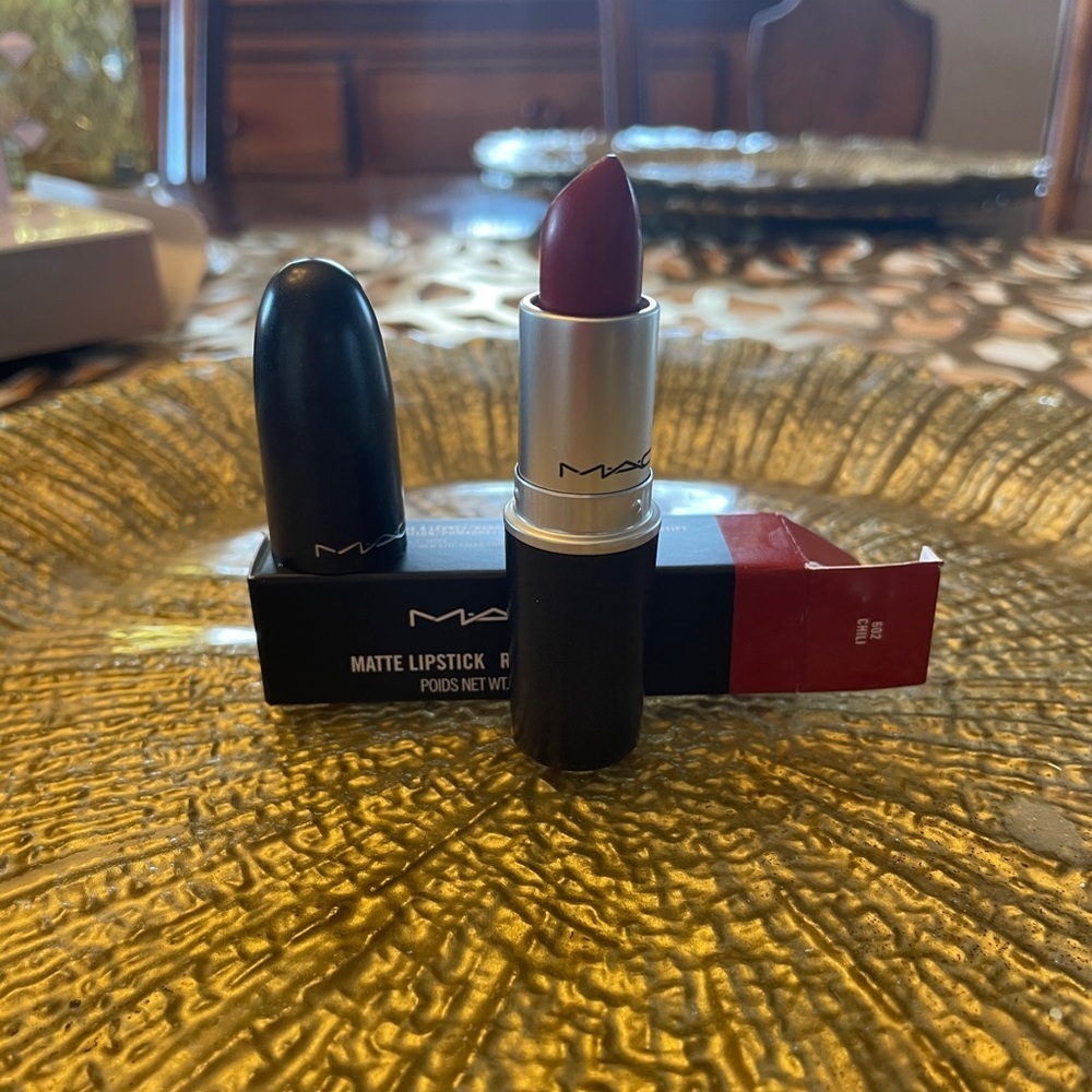 MAC Lipstick Makeup